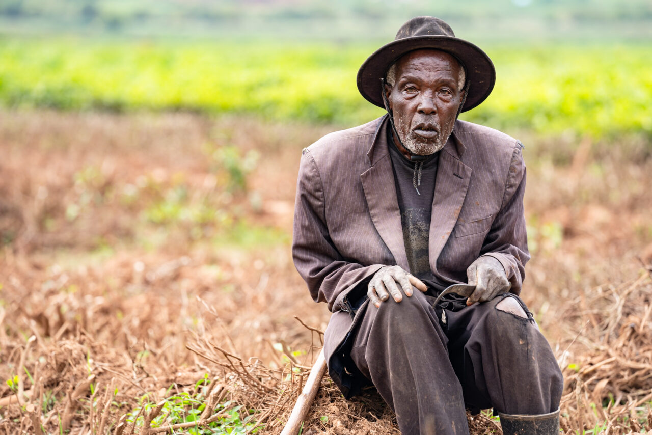 A farmer in Rwanda. Mark Hadj Hamou and Théo Jumeau for InFiNe and Radiant Yacu Rwanda